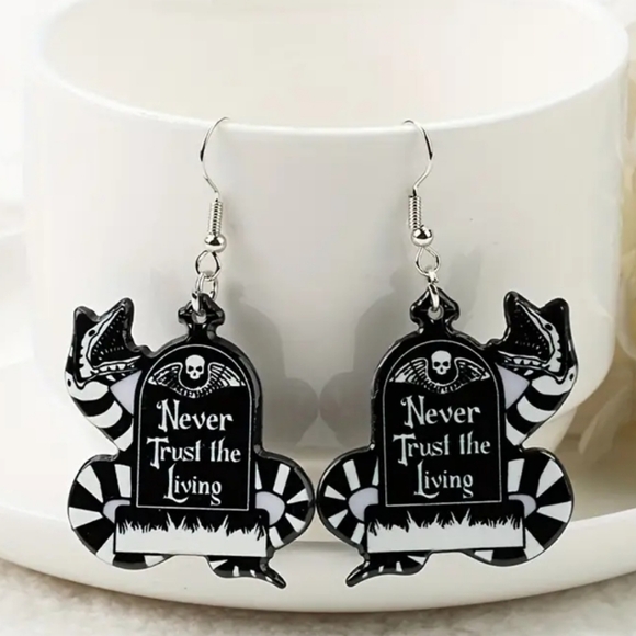 Beetlejuice earrings NWT - Picture 1 of 2